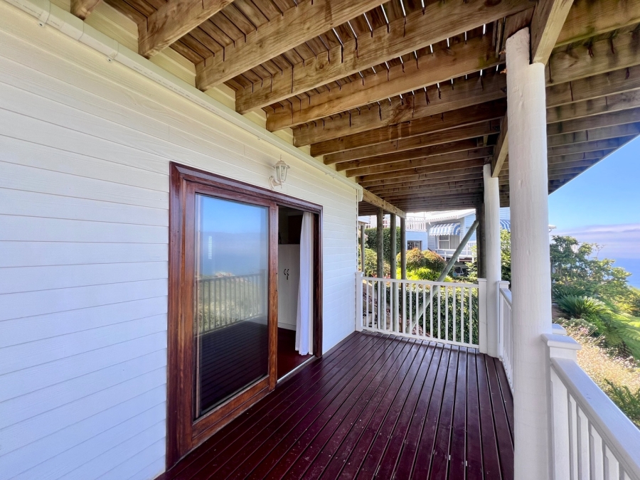 4 Bedroom Property for Sale in Herolds Bay Western Cape